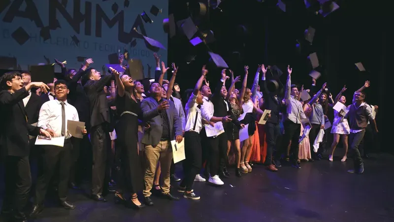 Los jóvenes en situación de vulnerabilidad: el rol de la educación en la creación de agentes de cambio